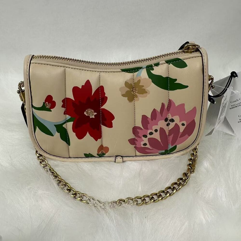 Coach Swinger Bag 20 With Quilting And Floral Bouquet Print - Picture 5 of 9